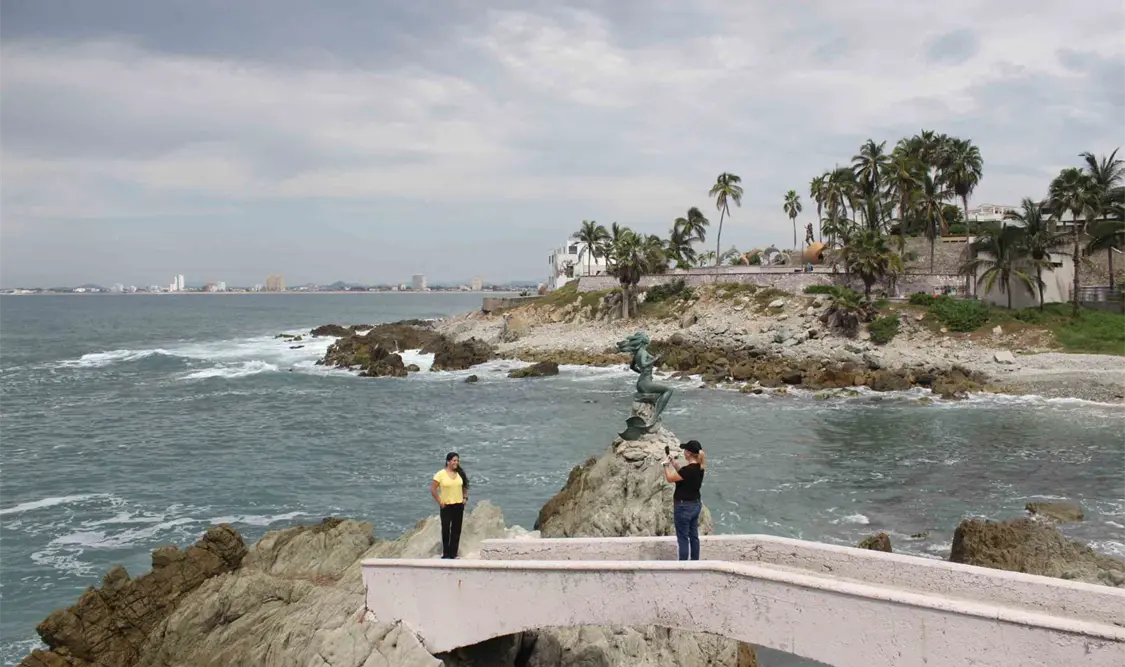Malecón de Mazatlán, espacio para disfrutar los placeres de la vida