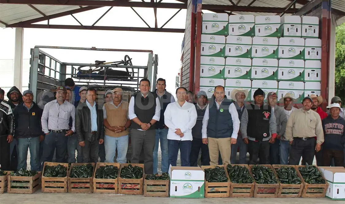 Cumplen con productores del ejido Lázaro Cárdenas