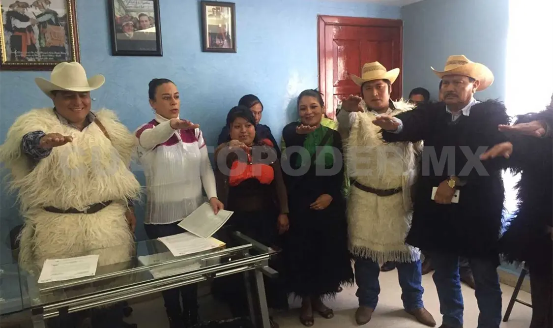 Sesiona Concejo contra la Violencia en San Juan Chamula