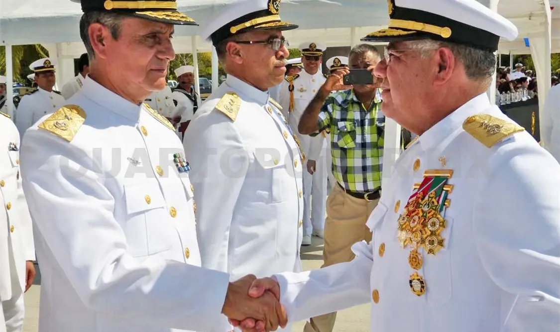 Realizan ceremonia de cambio de mando