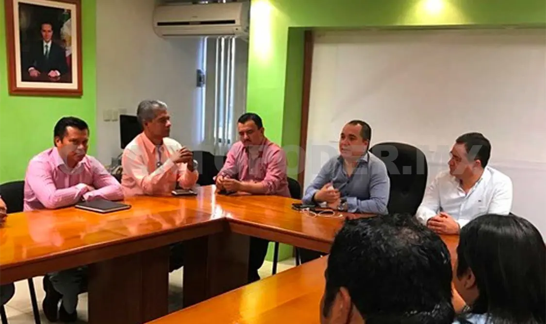 Se reúne secretario de Salud con empresarios de Canaco