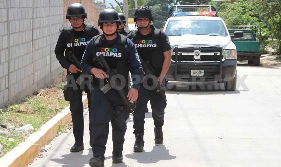 Detienen a cinco por robo y violencia familiar