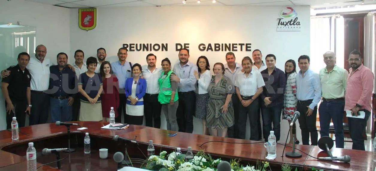 Se reúne Castellanos con integrantes de su gabinete