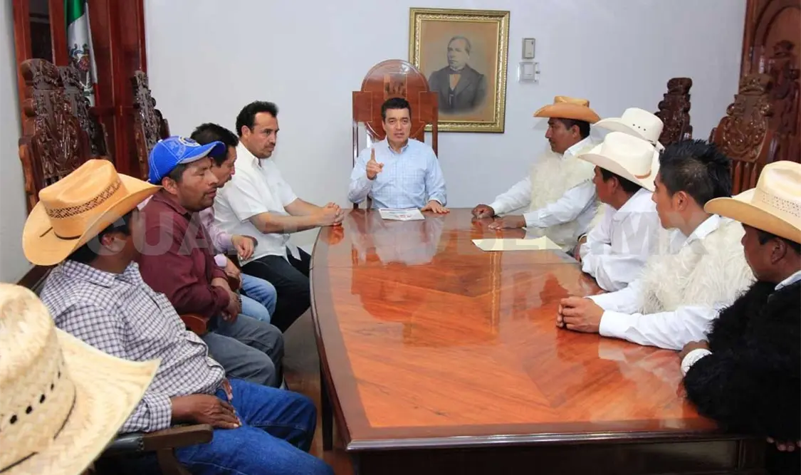 Se reúne Rutilio con activistas por la paz