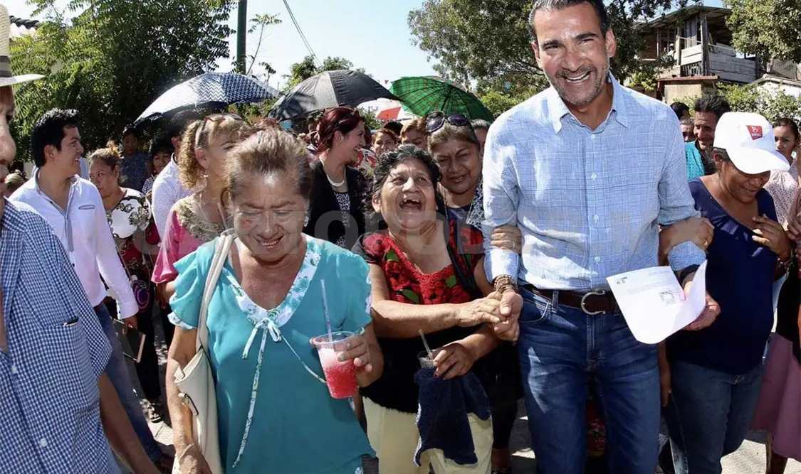 Luis Armando Melgar recorre las calles de Terán