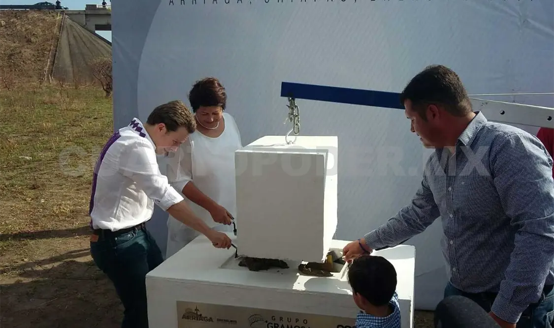 Manuel Velasco inaugura obras en Arriaga