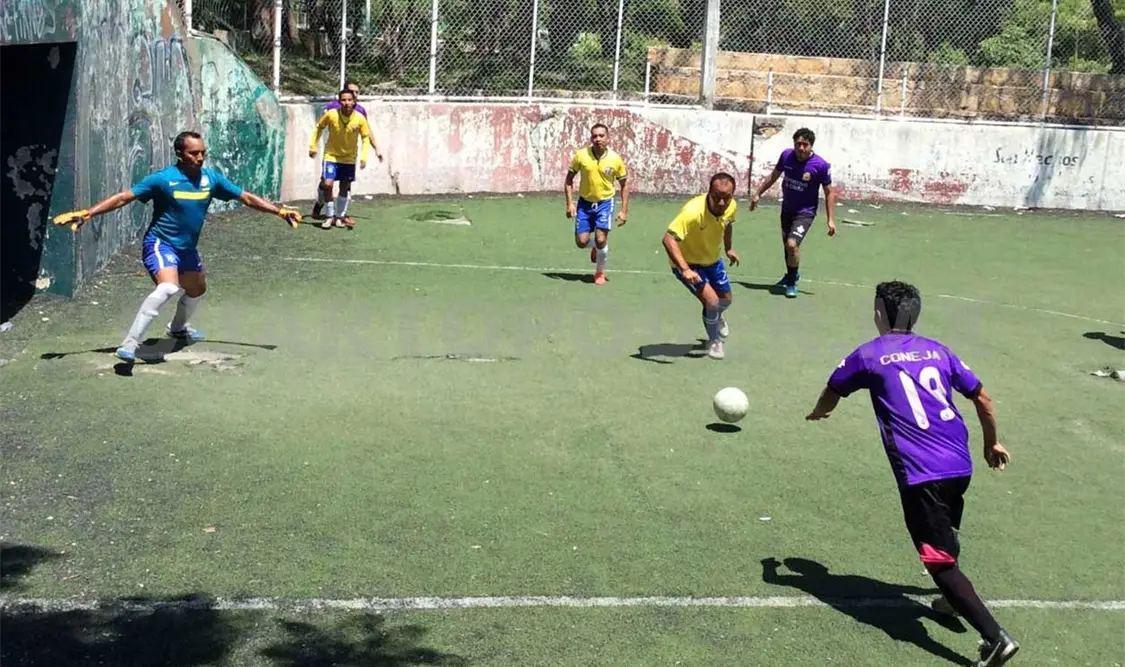 Continúa la pelea por sumar en el torneo de liga