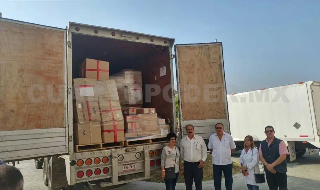 Llega primera entrega de medicamentos e insumos