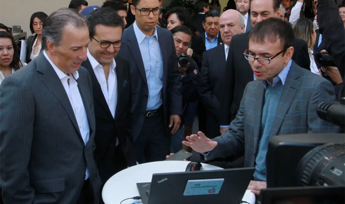 Gobierno simplifica obligaciones para un millón de contribuyentes