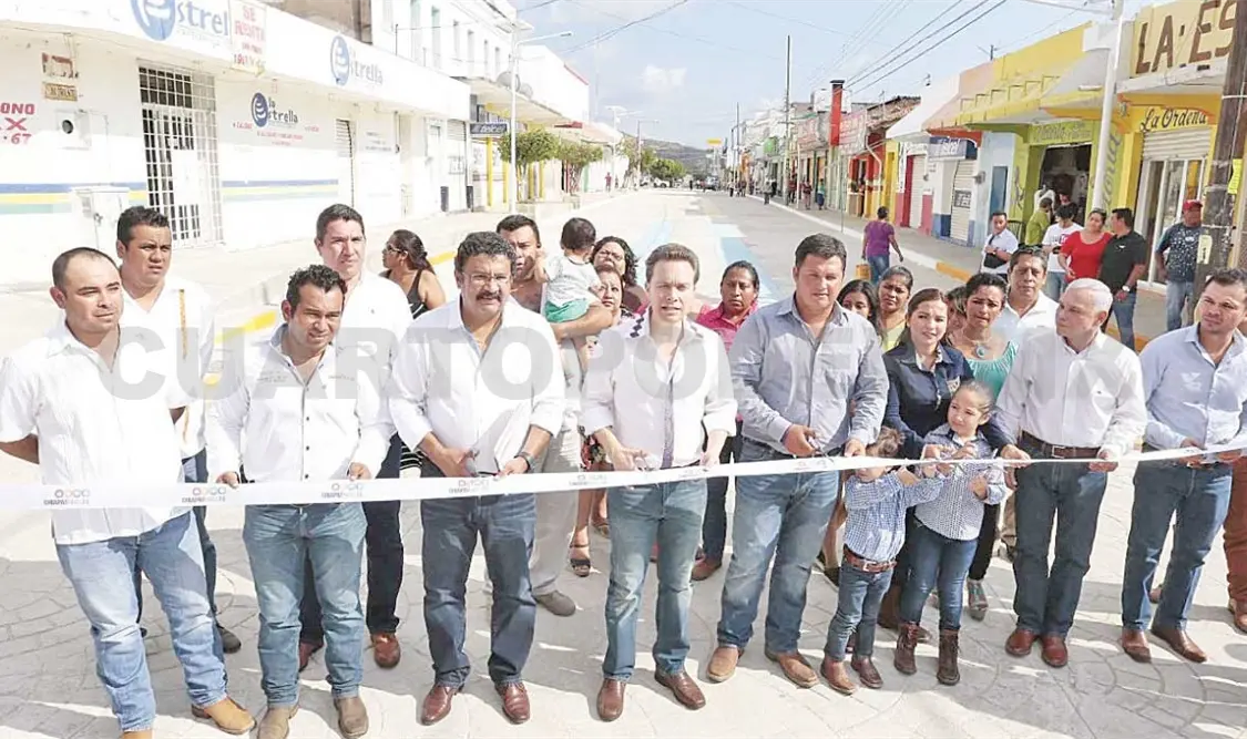 Velasco inaugura vialidades y dice no al gasolinazo
