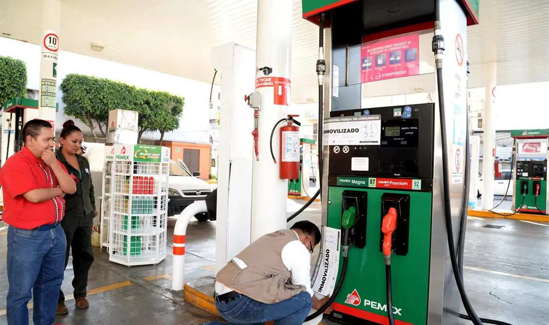 Procuraduría del consumidor sanciona a 334 gasolineras por no despachar litros completos