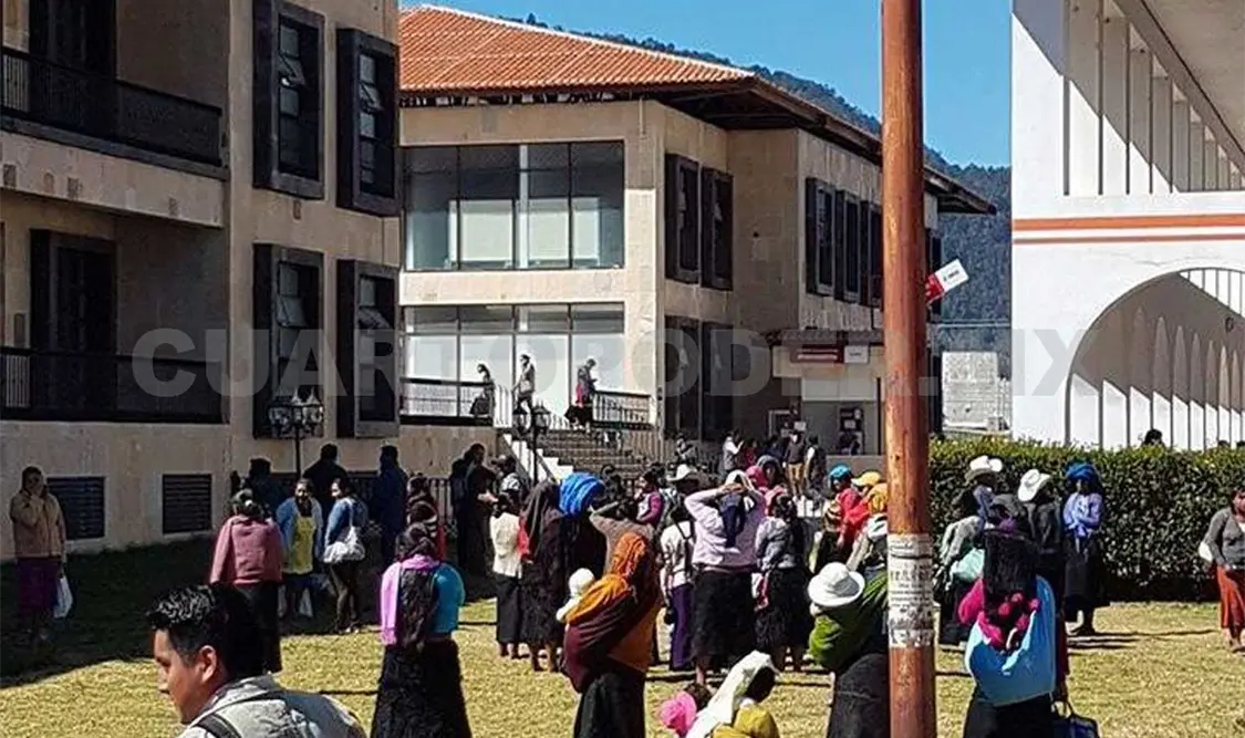 En protesta toman Unidad Administrativa