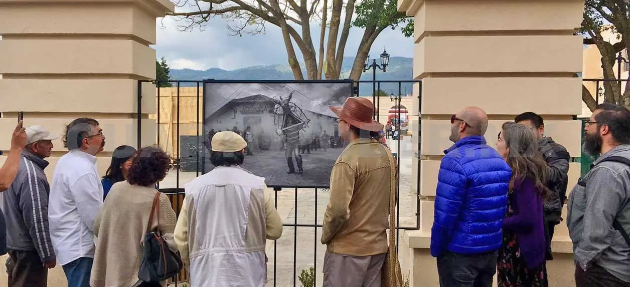 Inauguran exposición fotográfica