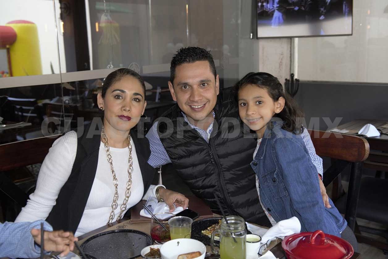 Capitalinos celebran aniversario