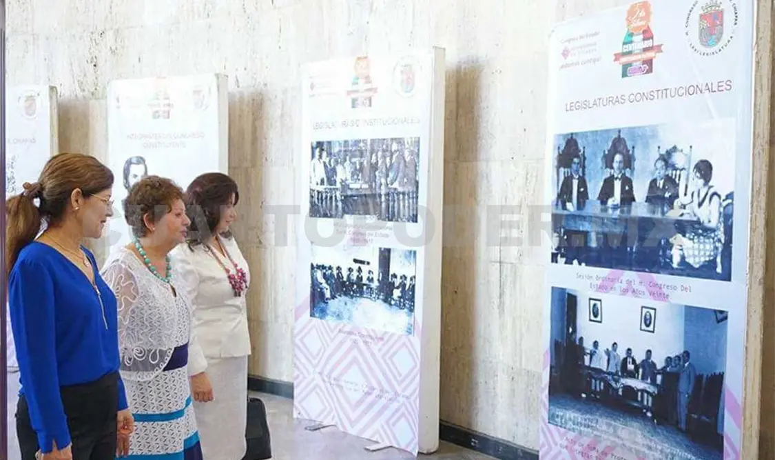 Abren exposición “Historia de la Constitución” en el Congreso