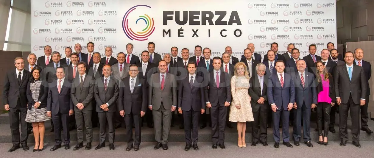 Empresarios presentan “Fuerza México” a Peña Nieto