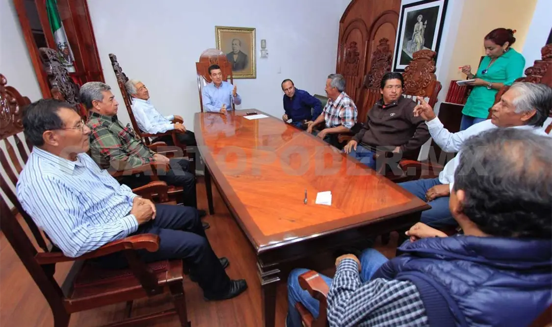 Recibe Escandón a comisariados en el Tribunal de Justicia