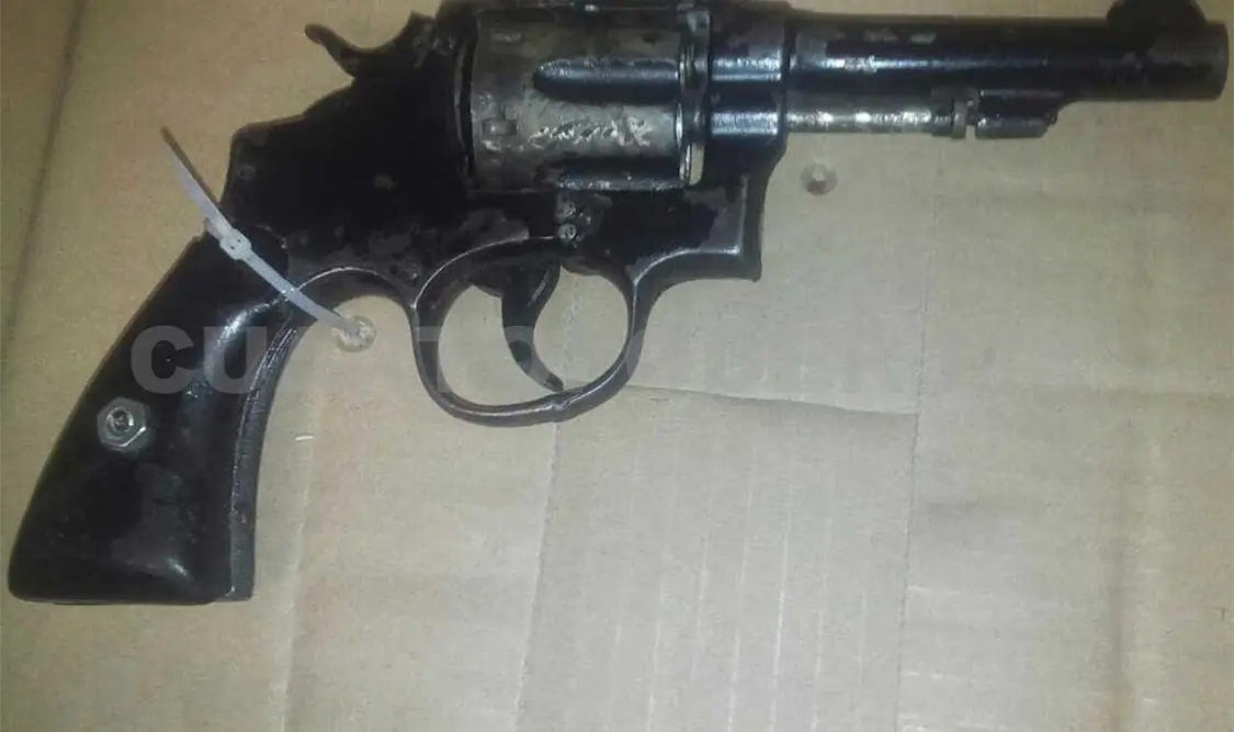 Policías evitan robo de auto y rescatan a víctima