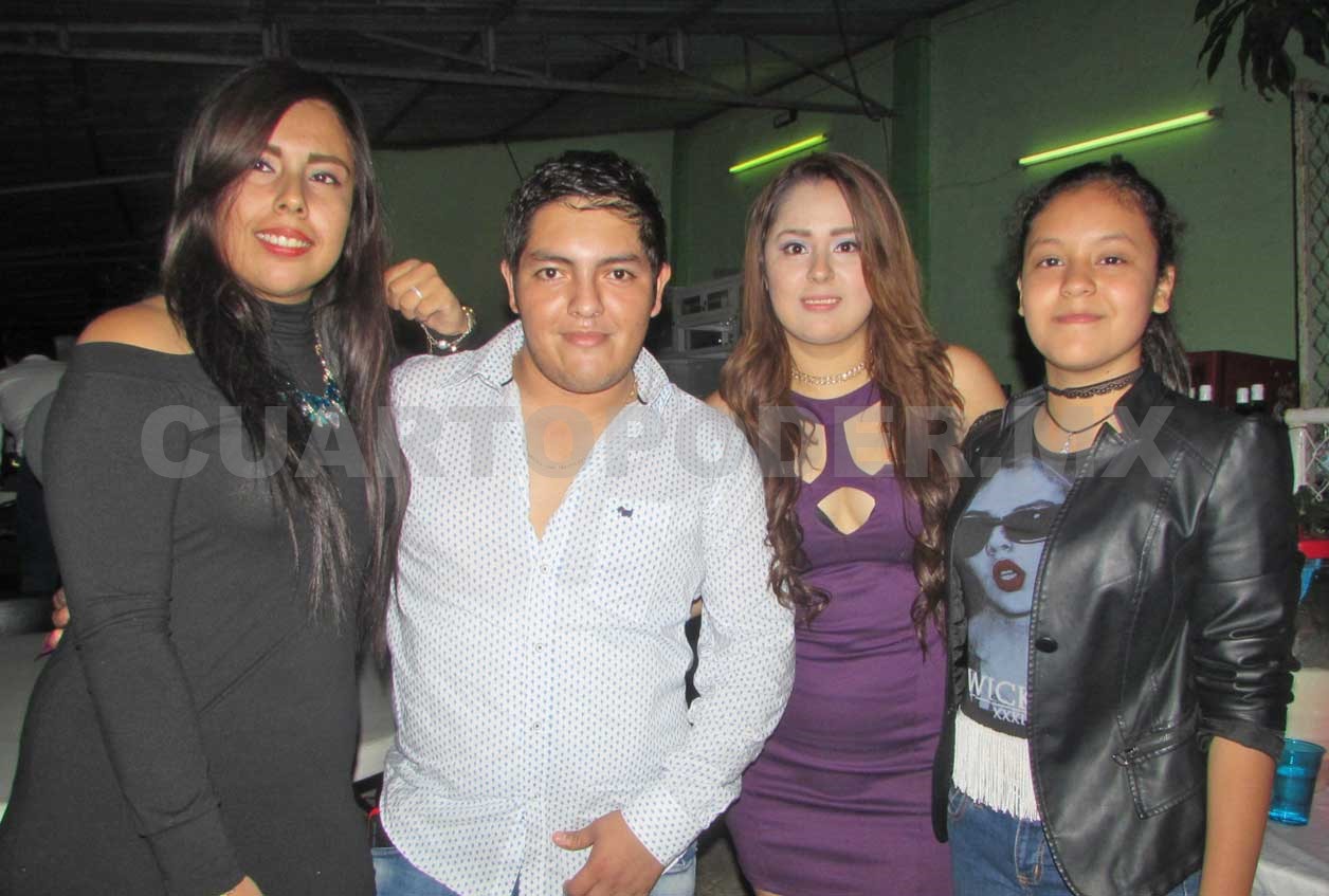 Alejandra celebró un año más