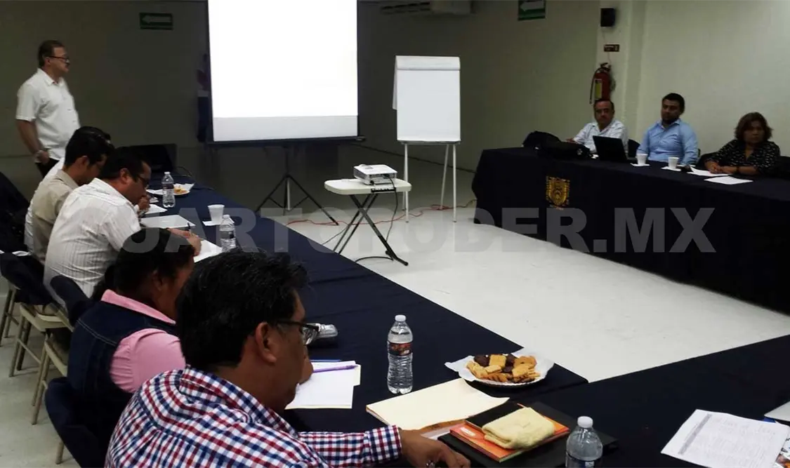 Capacitan a funcionarios para proyectos de inversión