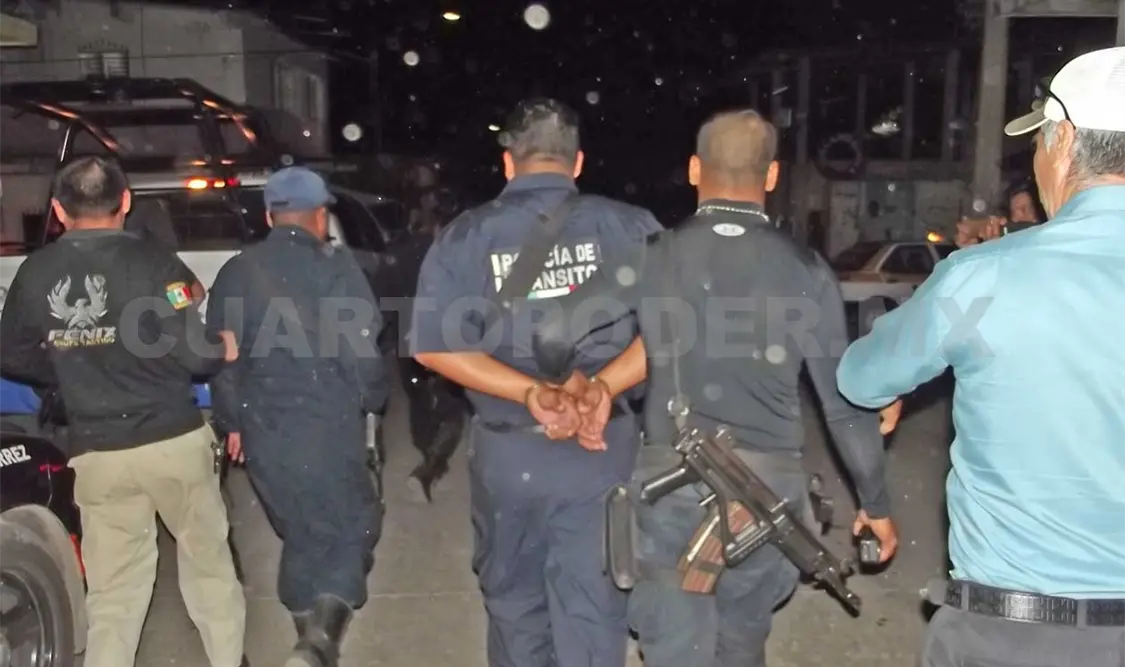 Oficial retenido tras fuerte acidente