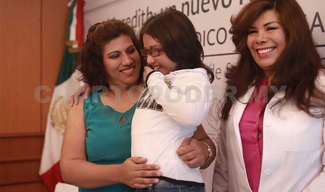 ISSSTE reconstruye rostro a niña