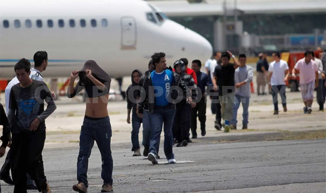 Diariamente regresan más de 400 migrantes