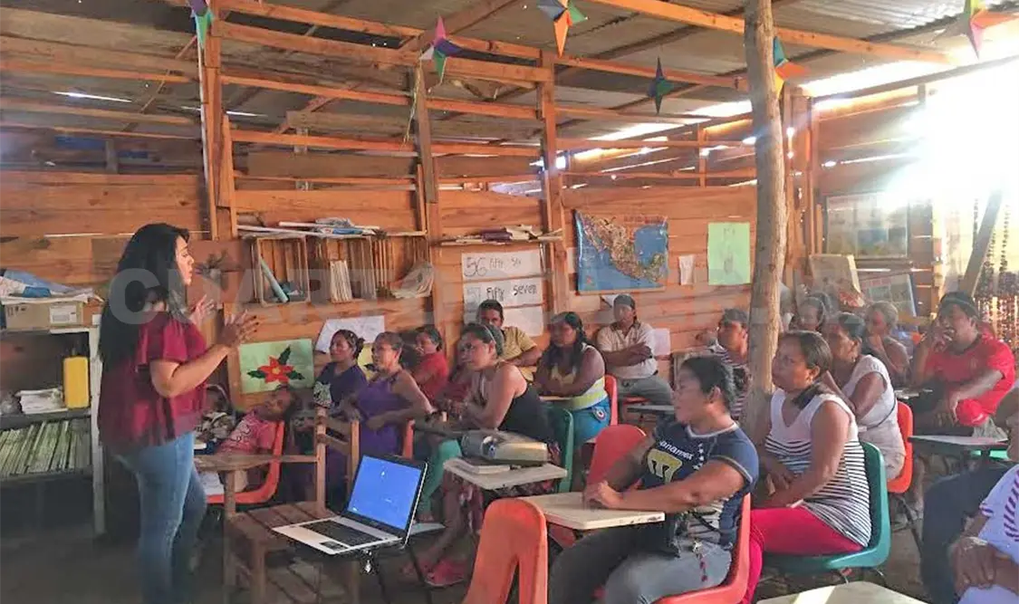 Sedem capacita a estudiantes en prevención de la violencia