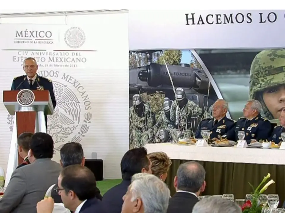 Ley de Seguridad Nacional no busca militarizar al país: Cienfuegos
