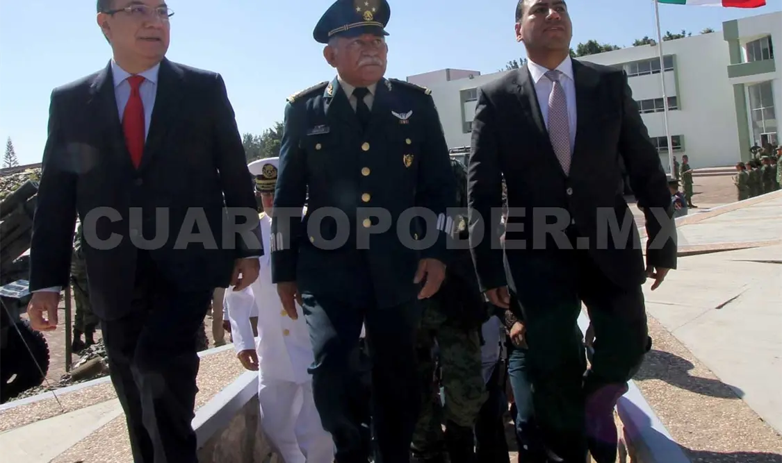 Reconocen Aranda y ERA la lealtad y vocación de servicio de las Fuerzas Armadas