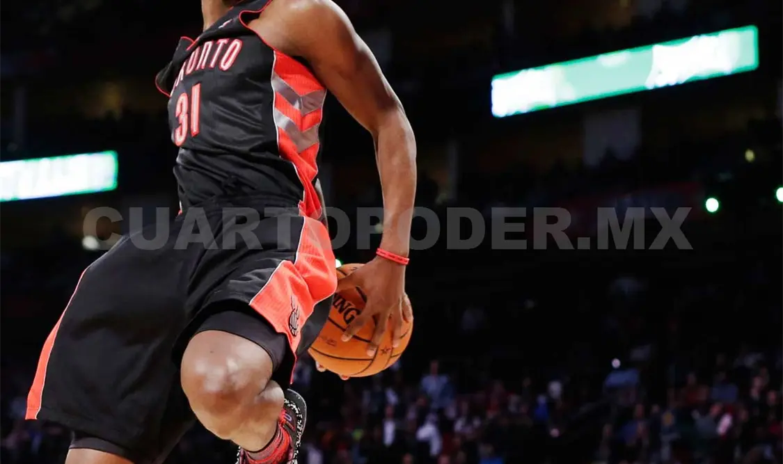 Glenn Robinson III conquista torneo de clavadas
