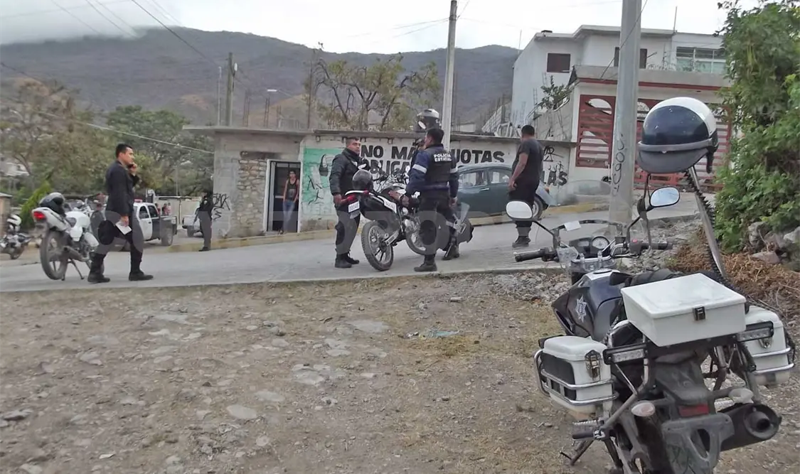 Policía y ladrones intercambian balazos