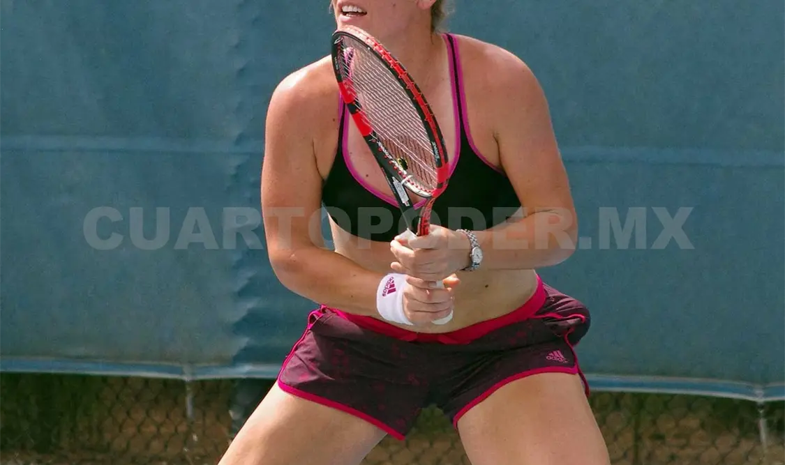 Babos se coloca en cuartos de final en Budapest