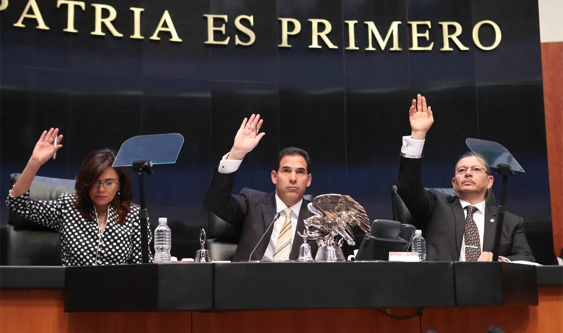 Senado aprueba reforma a Ley de Educación que facilita revalidación de estudios a migrantes