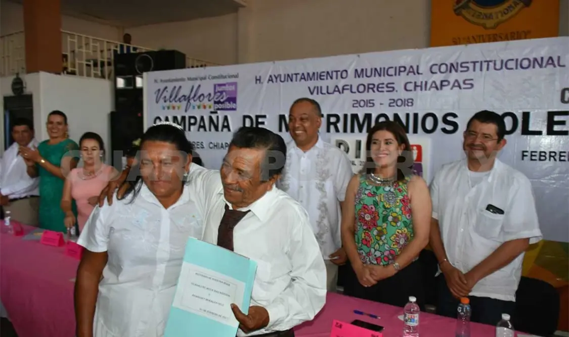 Más de 140 parejas se dieron el “sí” en boda colectiva