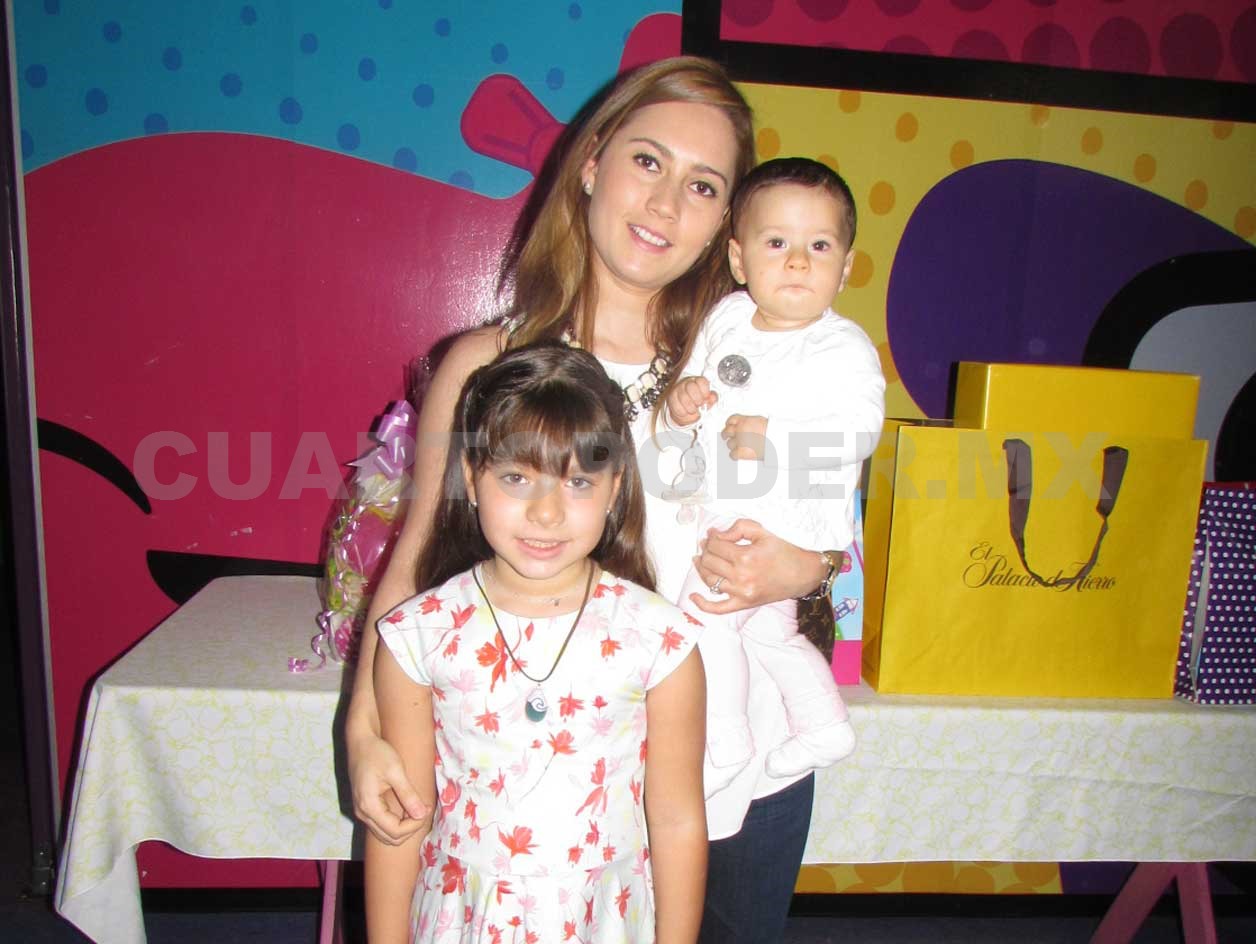 Celebran a Regina su cumple número 7