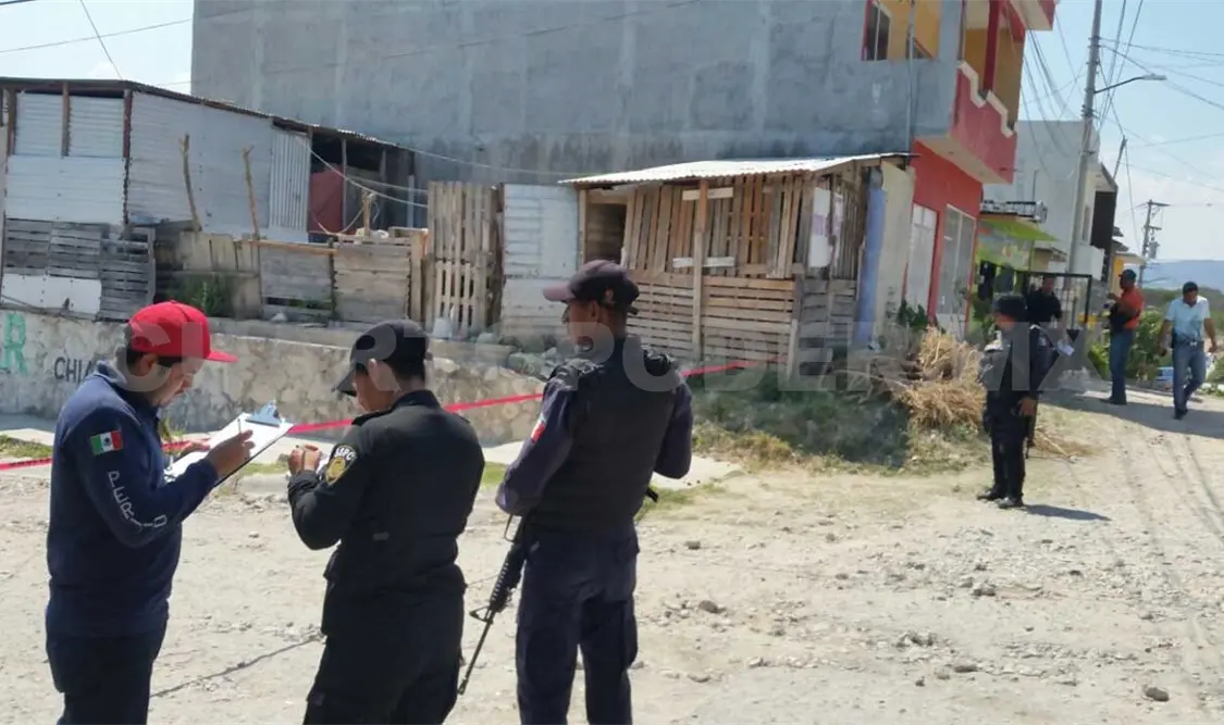 Hallan a hombre muerto dentro de su casa