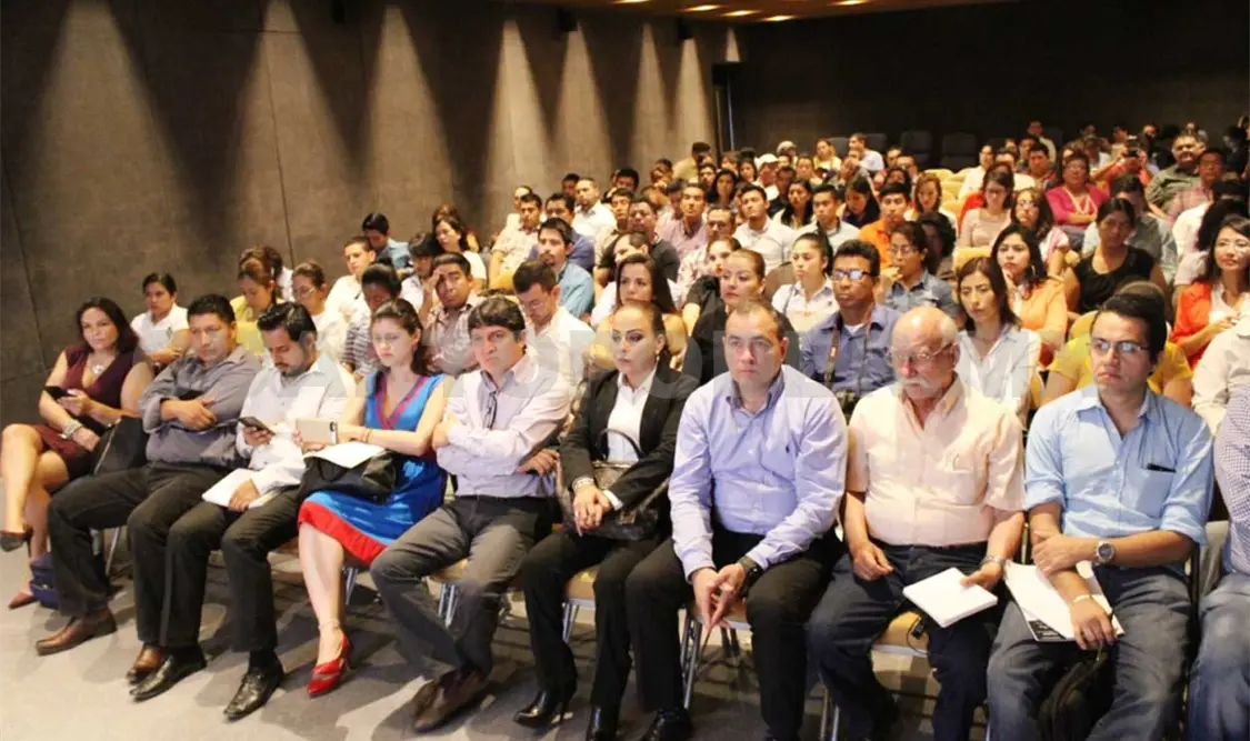 Imparten curso sobre regulaciones sanitarias