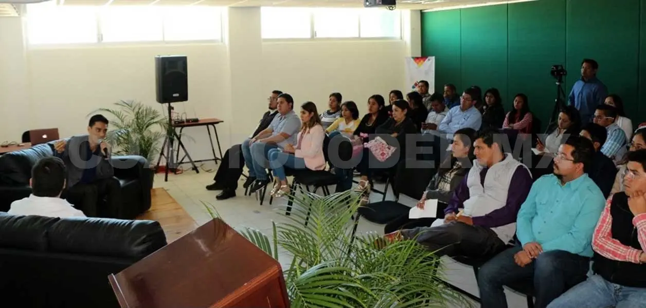 Culmina Seminario “Globalización y Sociedad del Conocimiento”