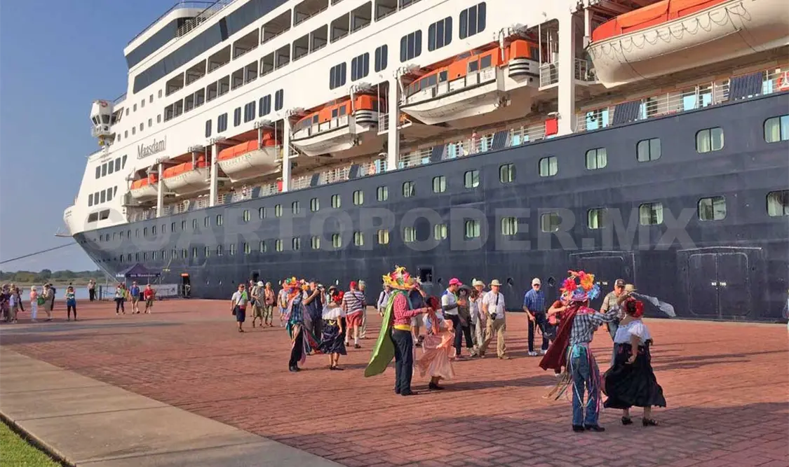 Puerto Chiapas cierra el mes de febrero con la llegada del crucero Ms Maasdam, de la línea naviera Holland América. CP
