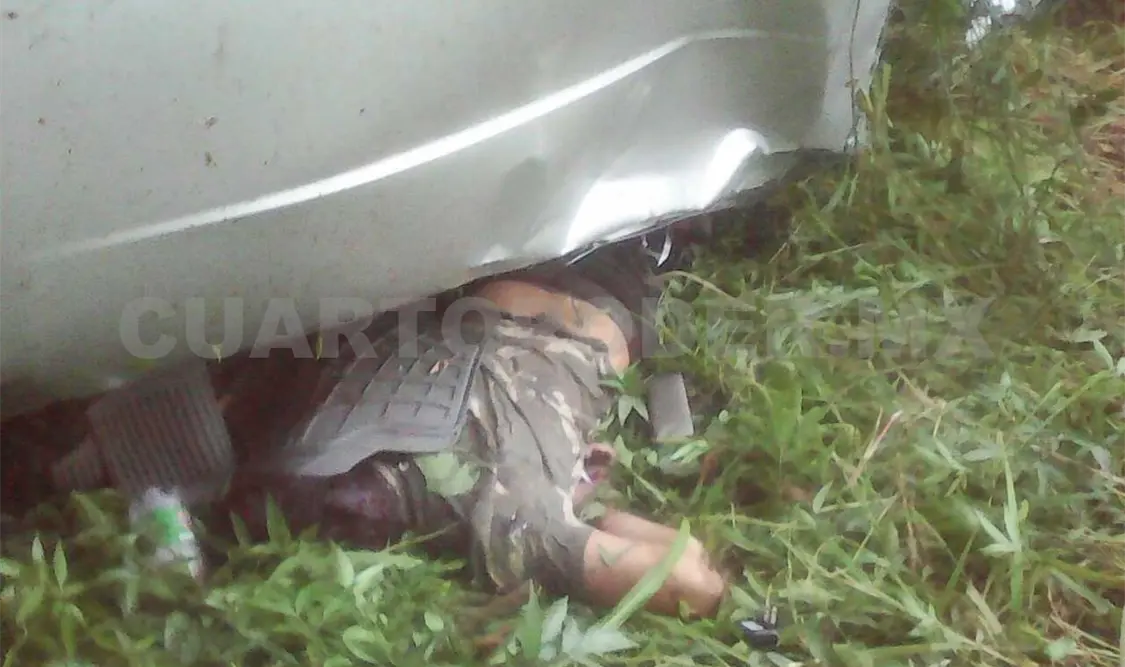 Autoridades indicaron que la persona que maniobraba la camioneta había fallecido y no había sido identificada. Rafael Victorio / CP