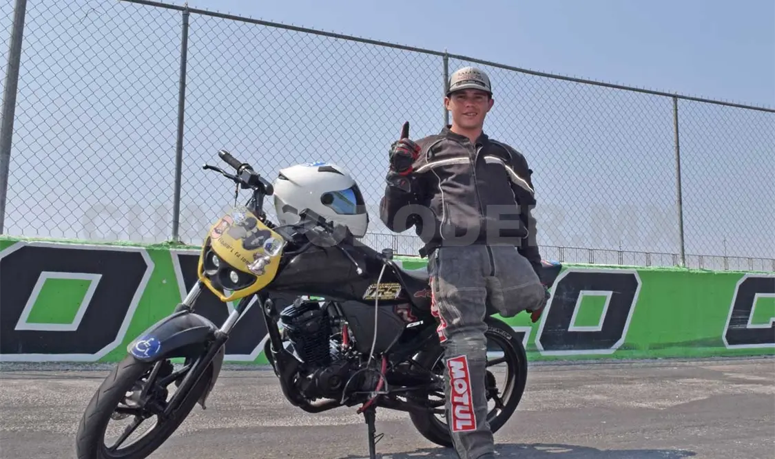 Robín, un talentoso motociclista