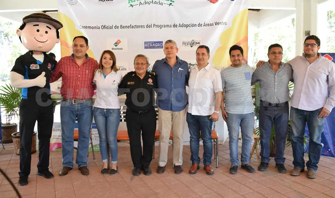 Adoptan áreas verdes para mejorar imagen urbana