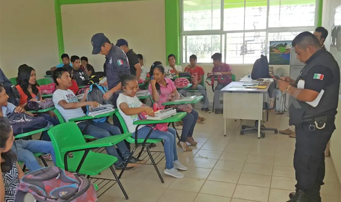 Estos trabajos se efectuaron con la participación de directivos y docentes del plantel educativo. CP