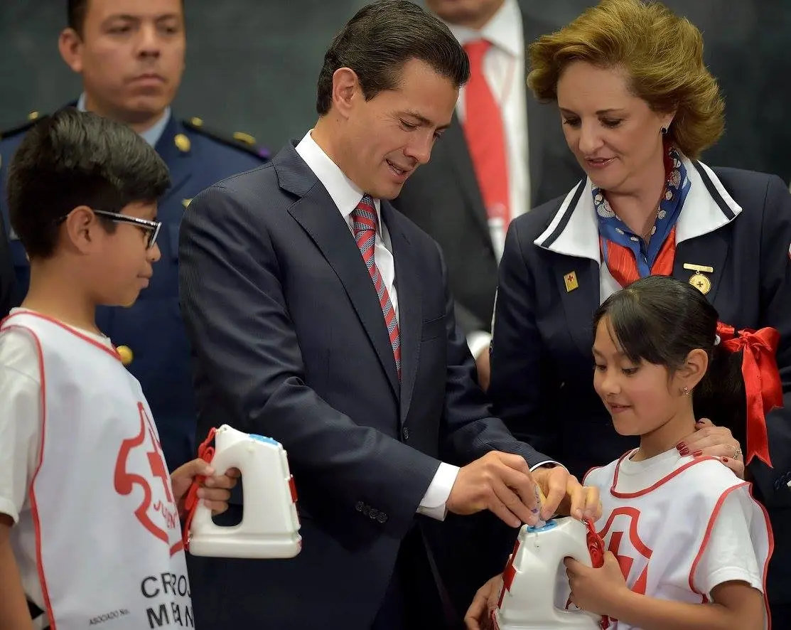Peña Nieto llama a la solidaridad de los mexicanos para apoyar a la Cruz Roja