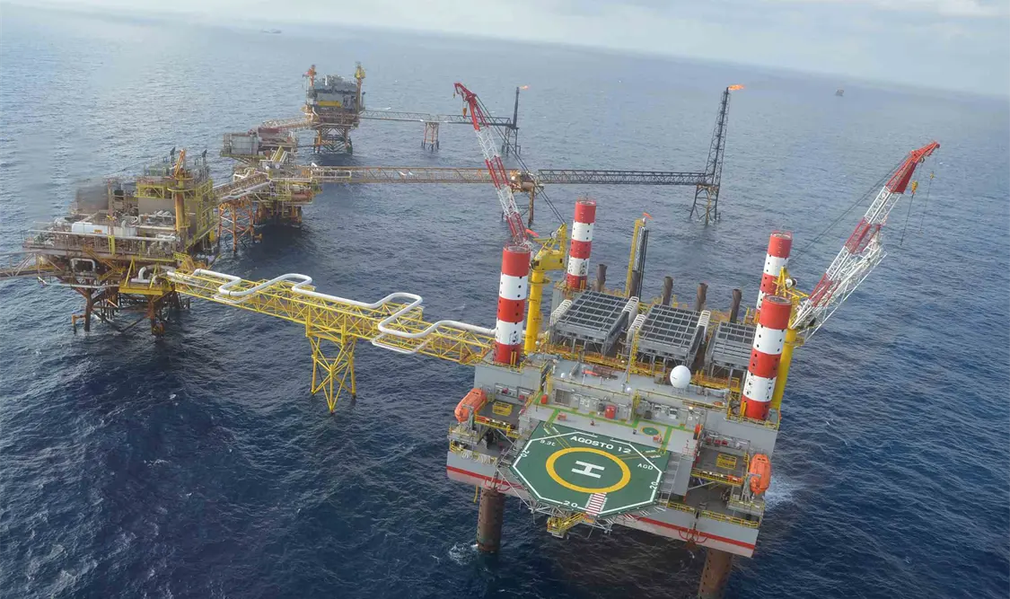 Pemex moderniza su campo petrolero Cantarell