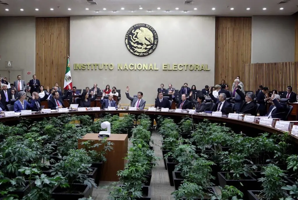 INE aprueba nuevo mapa electoral para 2018