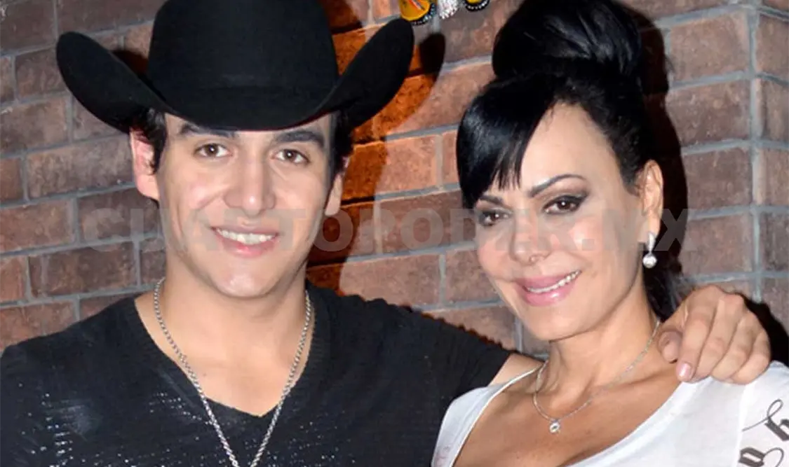 Maribel Guardia se convierte en abuela