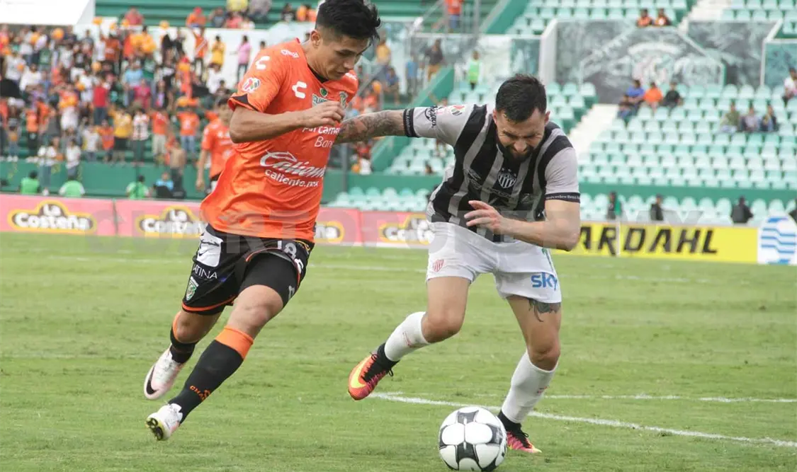 Jaguares visita esta noche a Necaxa
