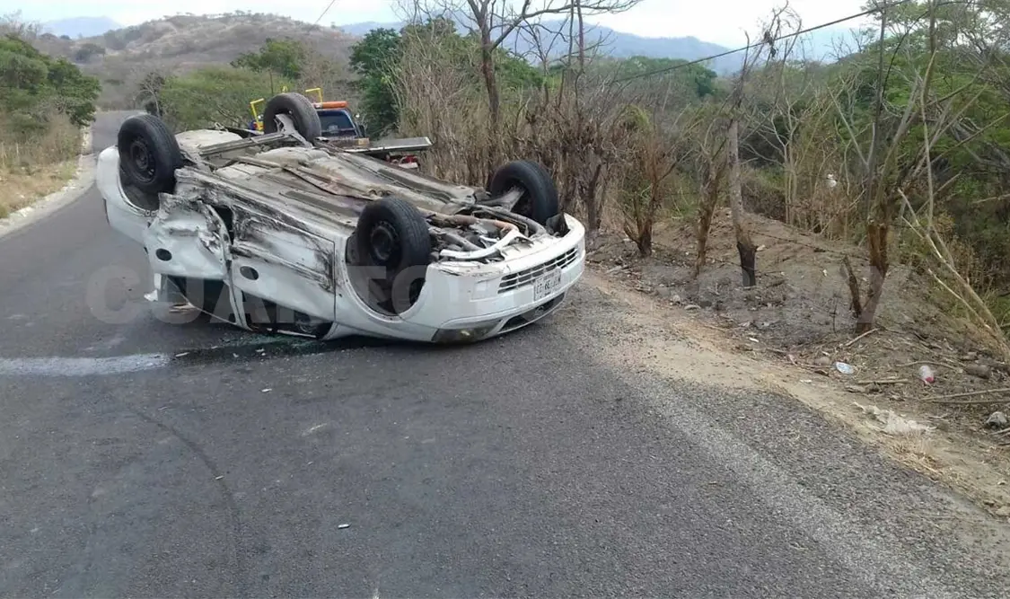 Un lesionado en aparatosa carambola